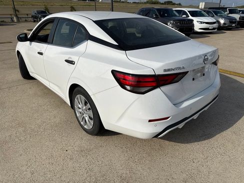 Used 2025 Nissan Sentra S FWD image 8