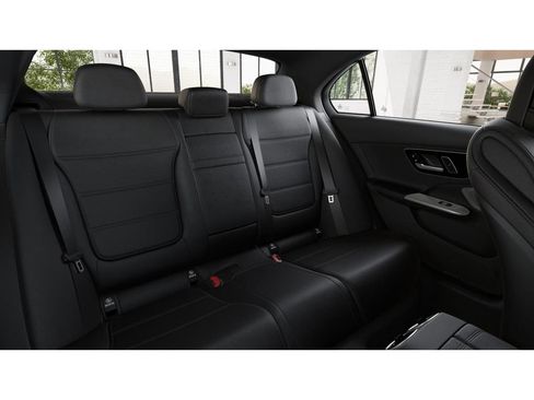 Certified 2022 Mercedes-Benz C 300 4MATIC Sedan image 5