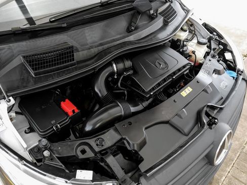 Used 2023 Mercedes-Benz Metris image 42