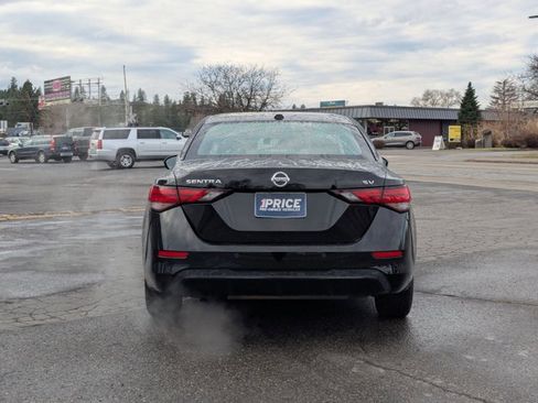 Used 2022 Nissan Sentra SV image 7
