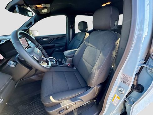 Used 2025 Chevrolet Colorado LT image 21
