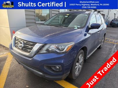 Used 2017 Nissan Pathfinder SL
