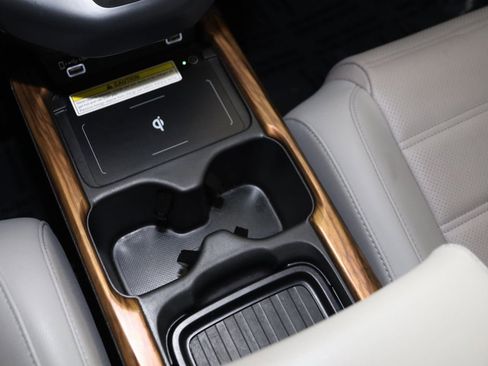 Used 2022 Honda CR-V Touring image 27