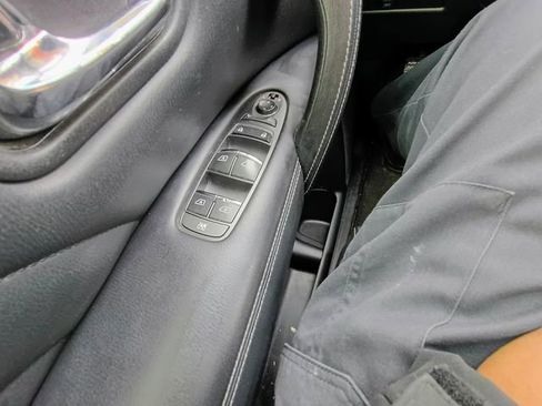 Used 2016 INFINITI QX80 4WD image 23