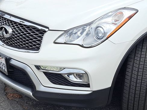 Used 2016 INFINITI QX50 2WD w/ Deluxe Touring Package image 33