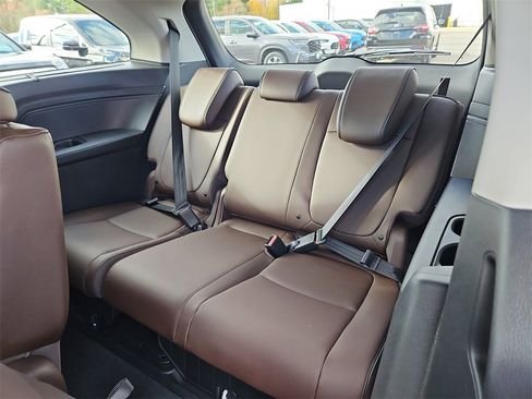 New 2026 Honda Odyssey Touring image 25