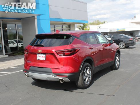 Used 2023 Chevrolet Blazer LT w/ Driver Confidence Package FWD image 4