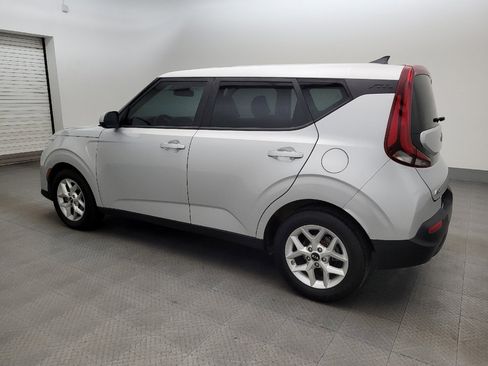 Used 2021 Kia Soul S FWD image 3