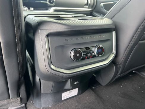 New 2025 Ford Expedition Max Platinum w/ Stealth Performance Package image 21