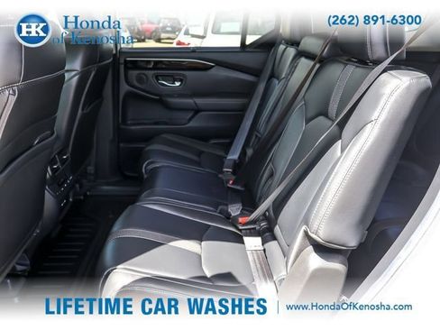 Certified 2025 Honda Pilot EX-L image 11