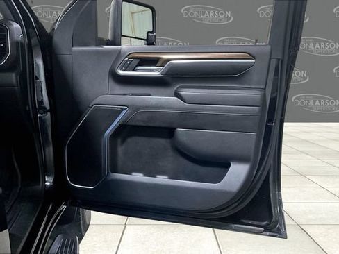 Used 2024 Chevrolet Silverado 2500 LT AWD/4WD image 13