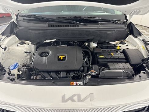 Certified 2024 Kia Seltos EX AWD/4WD image 30