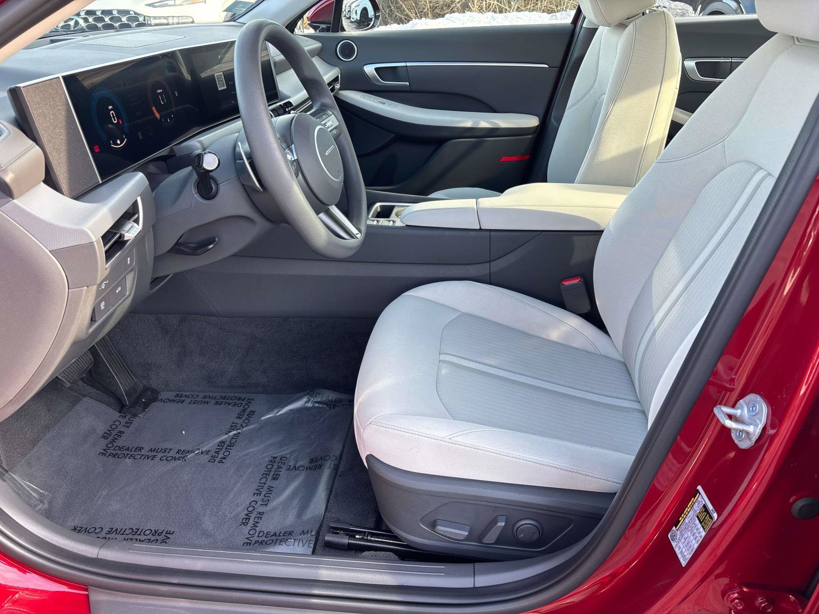Used 2025 Hyundai Sonata SEL AWD/4WD image 10