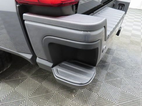 Used 2025 Ford F250 Platinum image 49