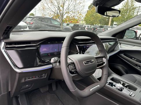 New 2025 Jeep Wagoneer S Limited image 11