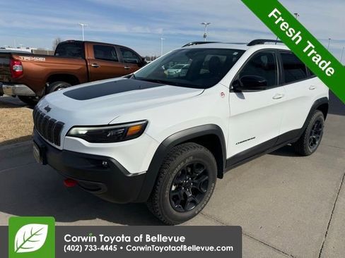 Used 2022 Jeep Cherokee Trailhawk w/ Sun, Sound & Nav Group image 8