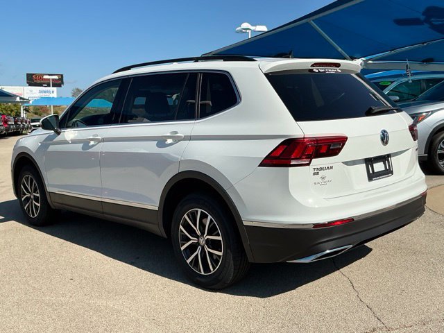 Used 2020 Volkswagen Tiguan SE w/ Panoramic Sunroof Package AWD/4WD image 4