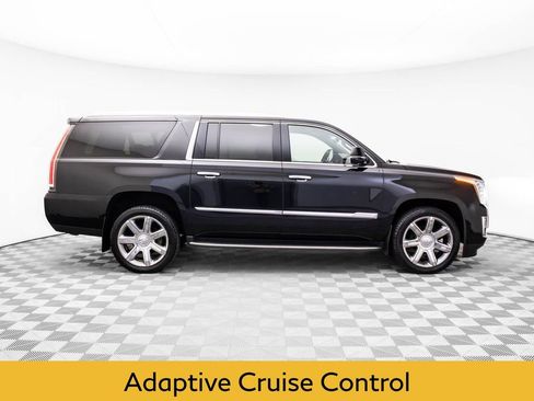 Used 2020 Cadillac Escalade ESV Luxury image 6