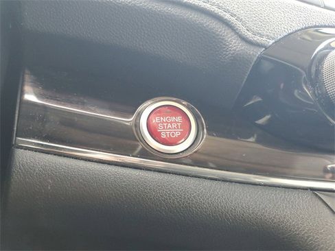 Used 2016 Honda CR-V Touring image 30