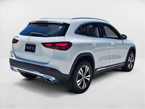 New 2026 Mercedes-Benz GLA 250 image 2
