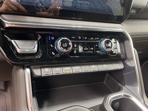 New 2026 GMC Sierra 2500 Denali w/ Denali Reserve Package image 16