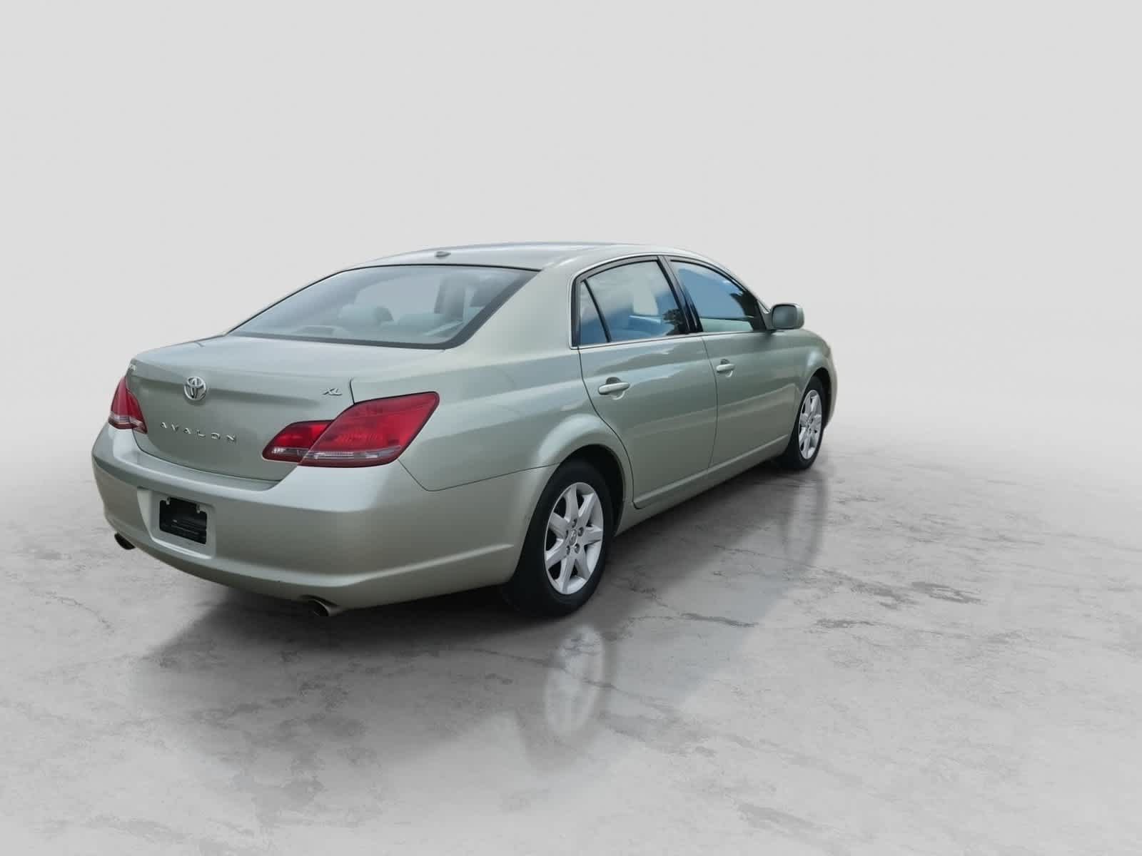 Used 2009 Toyota Avalon XL FWD image 8