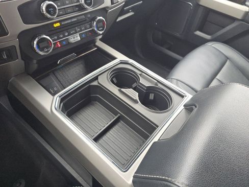 Used 2022 Ford F250 Lariat w/ Lariat Ultimate Package image 37