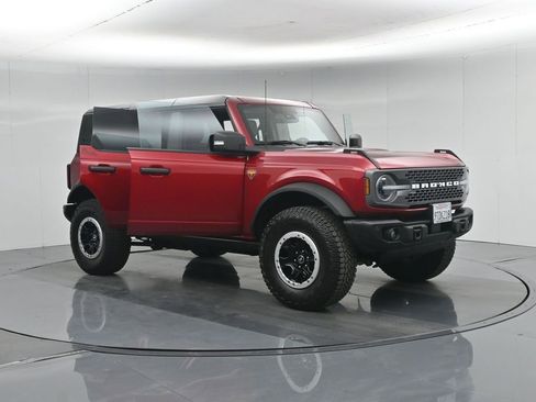 Used 2025 Ford Bronco Badlands AWD/4WD image 31