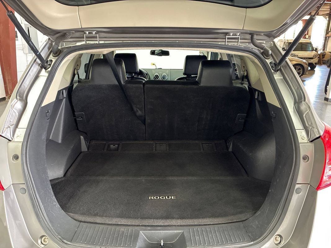 Used 2013 Nissan Rogue SL AWD/4WD image 19