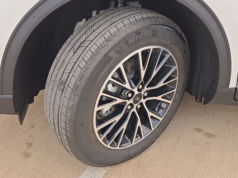 New 2026 Ford Escape SE w/ PHEV Premium Package image 37