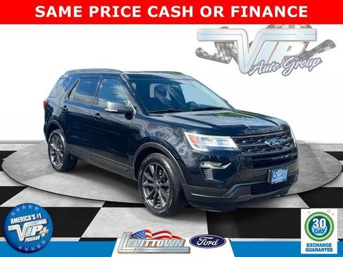 Used 2018 Ford Explorer XLT w/ Equipment Group 202A AWD/4WD image 1