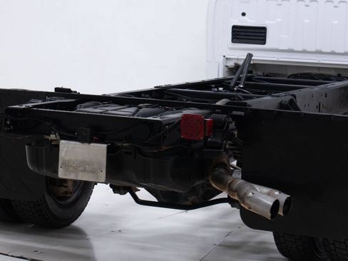 Used 2018 Ford F550 4x4 Regular Cab Super Duty image 15