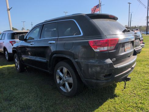 Used 2011 Jeep Grand Cherokee Overland image 4