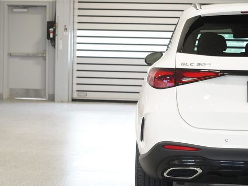 Certified 2026 Mercedes-Benz GLC 300 4MATIC image 9