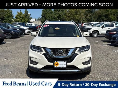 Certified 2018 Nissan Rogue SL w/ Premium Package AWD/4WD image 2
