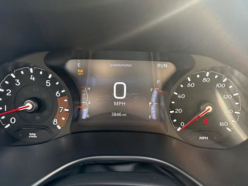 Used 2025 Jeep Compass Latitude w/ Altitude Special Edition image 14