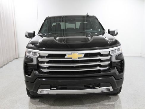 Certified 2023 Chevrolet Silverado 1500 High Country w/ Technology Package image 2