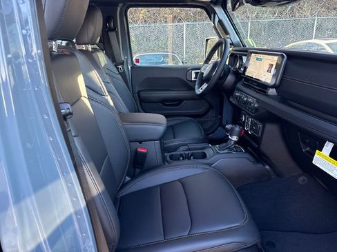 New 2026 Jeep Wrangler Sahara image 9