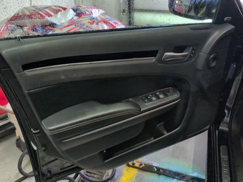 Used 2022 Chrysler 300 S w/ Comfort Group image 11