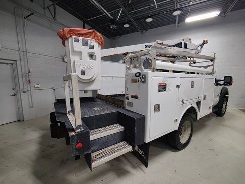 Used 2014 Ford F450 XL w/ Power Equipment Group image 7