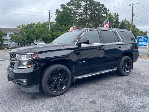 Used 2016 Chevrolet Tahoe LT w/ Luxury Package AWD/4WD image 4