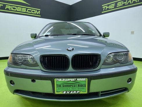 Used 2004 BMW 330xi Sedan image 3