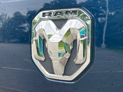 Used 2021 RAM 1500 Laramie AWD/4WD image 18