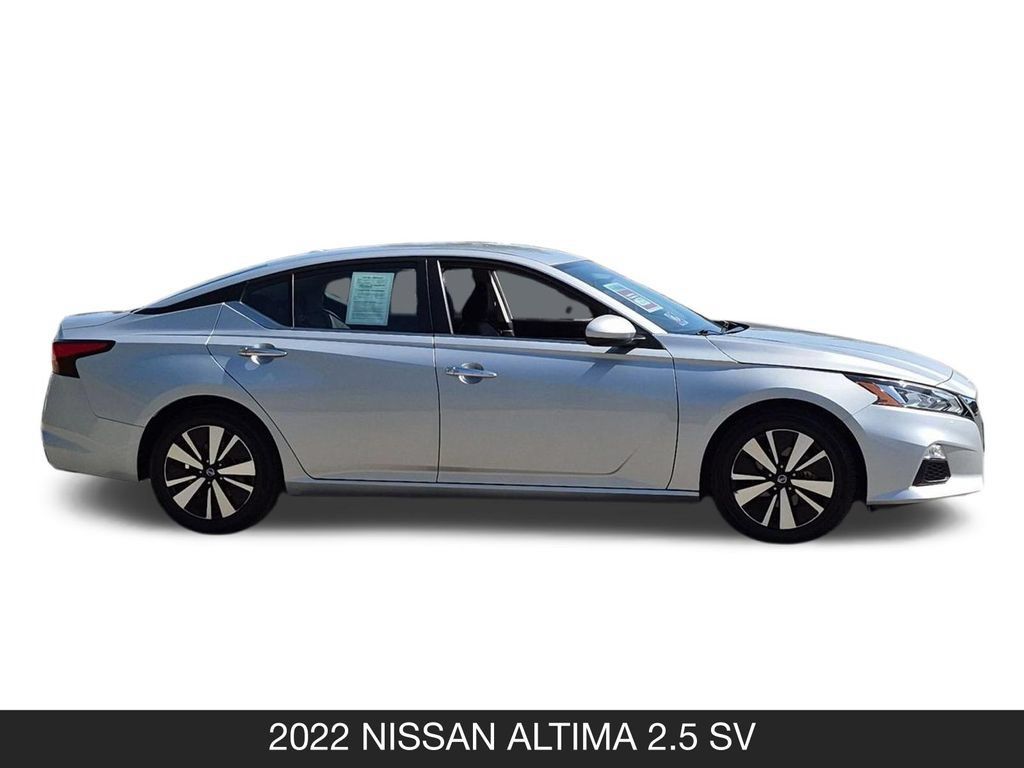 Used 2022 Nissan Altima 2.5 SV FWD image 6
