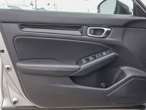 Used 2022 Honda Civic Sport Touring image 25