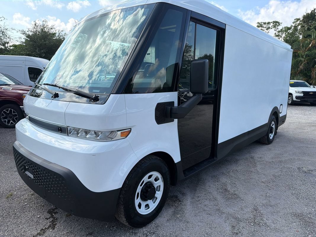 Used 2024 Chevrolet Brightdrop 600 w/ Commercial Equipment Package AWD/4WD image 2