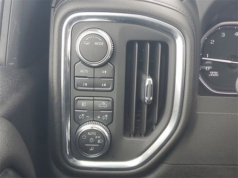 Certified 2022 GMC Sierra 2500 SLT w/ SLT Premium Package image 19