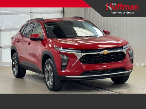 New 2026 Chevrolet Trax LT w/ Driver Confidence Package FWD image 1