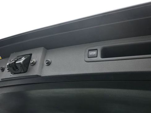 Certified 2022 Toyota Highlander XLE image 20