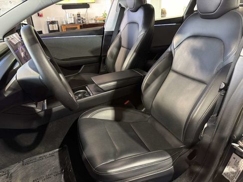Used 2024 Tesla Model 3 Long Range RWD image 9